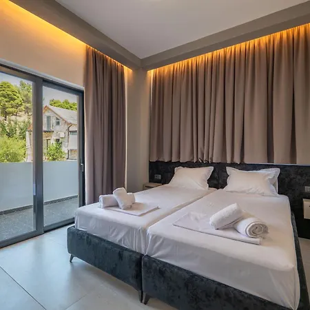 Apartment Euphoria *