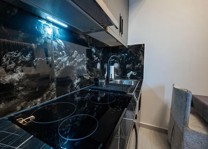 Euphoria Apartment *
