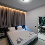 Apartment Euphoria *