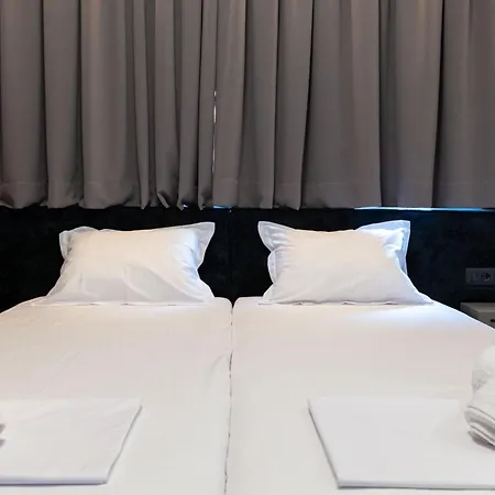 Euphoria Apartment *