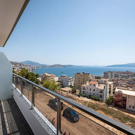 Euphoria Apartment *